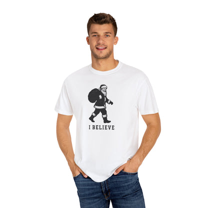 Christmas T-shirt, "I Believe" Santa T-Shirt, Christmas Santa Claus Wardrobe Essential