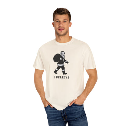 Christmas T-shirt, "I Believe" Santa T-Shirt, Christmas Santa Claus Wardrobe Essential